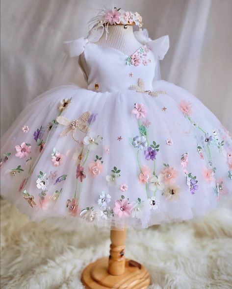 Babies dresses, kids clothes Newborn Baby Dress Design, Beaded Flower Girl Dress, Kids Birthday Dresses, Newborn Baby Dresses, Baby Birthday Dress, Baby Party Dress