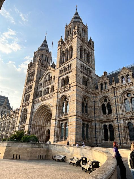 The Natural History Museum in London Dinosaur Books For Kids, Dinosaur Exhibition, Architecture Collection, Natural History Museum, The Good Dinosaur, Photography Contests, 10 Picture, Book Images, Architecture Old