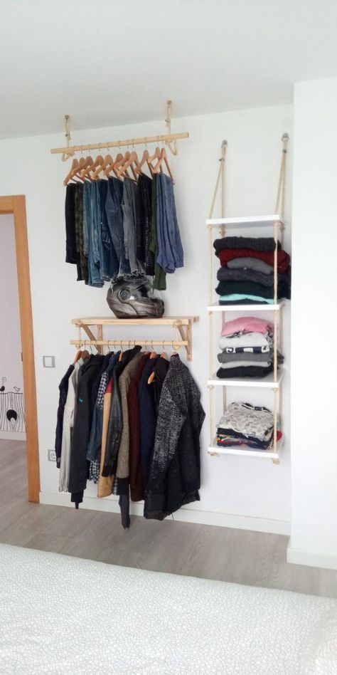 Ideas Para Hacer Closet Caseros, Quirky Room Decor Diy, Narrow Closet Ideas, Muebles Caseros Ideas, Wall Hanger Diy, Stand Alone Closet, Ideas De Closets, Closet Diy, Desain Pantry