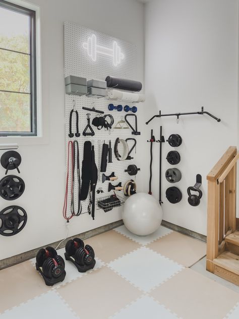 Studio Entryway, Checkered Floor, White Panel, Gym Towel, Gym Inspo, Fashion Organization, Garage Gym, Foam Mats, Fitness Studio