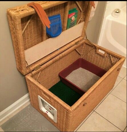 I did this in my house and it's WAY less smelly, and much cleaner Diy Litter Box, Katt Diy, Pretty Litter, Katt Grejer, Kat Diy, Chat Diy, Wicker Chest, Diy Bird Bath, Litter Box Furniture