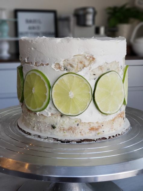 Lemon Coconut Cake, Fault Line Cake, Cake Designs For Boy, Lemon And Coconut Cake, Coconut Mojito, Cake Stand Decor, Coconut Cake Recipe, Watercolor Cake, Vegan Cake Recipes