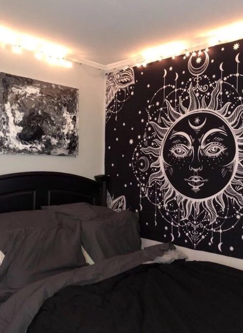 Sala Grunge, Home Ideas Kitchen, Grunge Bedroom, Celestial Tapestry, Home Drawing, Drawing Home, Hippy Room, Chill Room, Home Decor Aesthetic