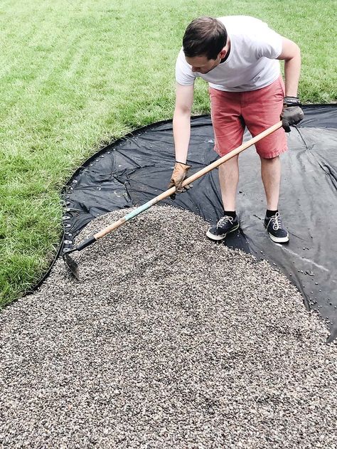 Diy Pea Gravel Patio, Pea Gravel Patio, Gravel Landscaping, Diy Backyard Patio, Gravel Patio, Pea Gravel, Fire Pit Area, Backyard Diy Projects, Brick Patios