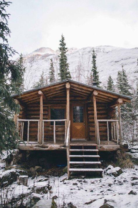 Cabin in the woods in Alaska USA A Cabin In The Woods, Little Cabin In The Woods, Mountain Lifestyle, Off Grid Cabin, Getaway Cabins, Winter Cabin, Cottage Cabin, Cabin Living, Little Cabin