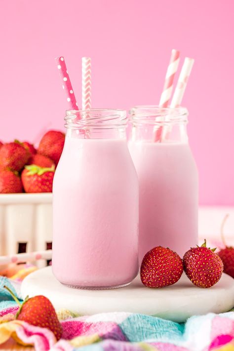 Homemade Strawberry Milk puts a tasty twist on a childhood favorite. Made with Strawberry Simple Syrup, it puts a fresh spin on the nostalgic treat. Daisy Food, Homemade Strawberry Milk, Strawberry Simple Syrup, Tequila Rose, Strawberry Drinks, Milk Syrup, Dessert Photography, Fresh Drinks, Strawberry Syrup