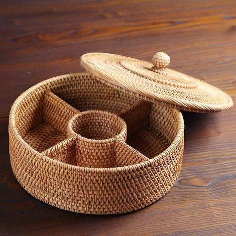 Straw Storage, Paper Basket Weaving, Rattan Weave, Bamboo Crafts, Decorative Basket, Woven Baskets Storage, Straw Basket, Kitchen Organizer, Woven Baskets