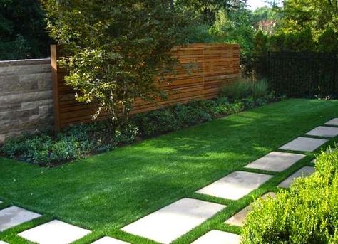 Can you believe this is artificial grass? Never needs watering, stain-proof, and good drainage Fake Grass Backyard, Artificial Grass Backyard, Turf Backyard, Grass Pavers, Patio Grande, No Grass Backyard, Artificial Lawn, Astro Turf, Casa Exterior