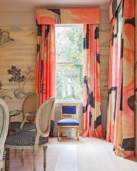 Angie Hranowsky (@angiehranowsky) • Instagram photos and videos Southern Interior, Orange Curtains, Eclectic Dining Room, Eclectic Dining, Layered Curtains, Plain Curtains, Pink Curtains, Home Decor Colors, Stylish Curtains