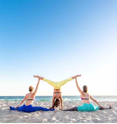 3 Person Yoga Poses For Beginners, Three Yoga Poses, Yoga Poses For Three People Easy, Three Person Yoga Poses Easy, 3 Yoga Poses, Yoga Poses For Multiple People, Yoga For Three People, Trio Yoga Poses Easy, Three Person Picture Poses