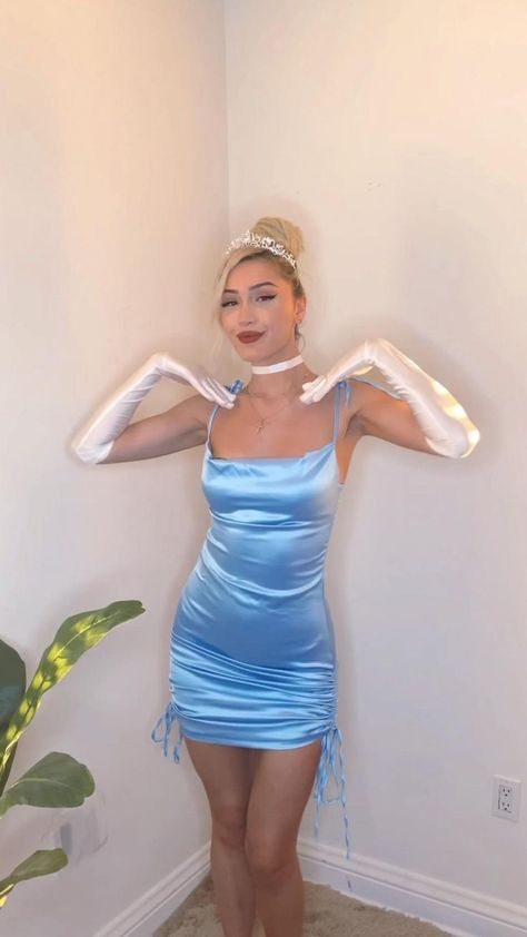 Cinderella Costume Women, Halloween Costumes Duos, Duos Halloween Costumes, Diy Cinderella Costume, 3 Halloween Costumes, Disney Costumes For Women, Diy Princess Costume, Adult Princess Costume, Ariel Halloween Costume