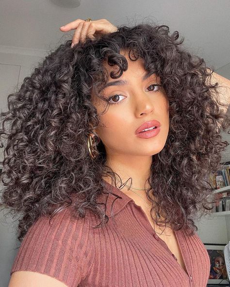 Olivia Calabio, 3b Hair Type, 3b Hair, Spring Haircuts, Ariana Grande Hair, Haircut Inspo, Mixed Curly Hair, Maintaining Healthy Hair, Going Natural