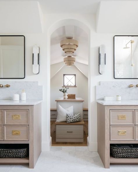 Kate Marker Interiors on Instagram: "A primary closet and bathroom that's one for the books if you ask me. 😉 P.S shop small, save big this weekend and get these @katemarkerhome goodies to recreate this look in your bathroom! #downtoearthclient #kmidesignstyle | 📸: @margaretrajic | 🔨: @grandtraditionhomes" Natural Wood Bathroom Vanity, Kate Marker Interiors, Closet Island, Closet And Bathroom, Wood Bathroom Vanity, Wood Bathroom, Master Closet, Home Spa, Custom Home Builders