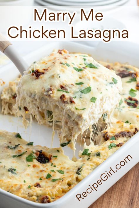 Chicken Mushroom Lasagna Recipe, Chicken Ravioli Lasagna, Marry Me Lasagna, Lasagna Recipe White Sauce, Marry Me Chicken Lasagna, White Chicken Lasagna Recipe, White Lasagna Recipe, White Chicken Lasagna, Chicken Lasagna Recipe