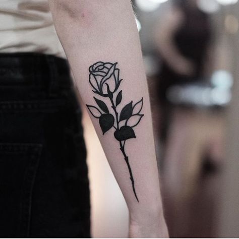 Blackwork rose tattoo on the right forearm by Jonas Ribeiro Blackwork Rose Tattoo, Blackwork Rose, Dark Roses Tattoo, Black Rose Tattoo, Single Rose Tattoos, Chicanas Tattoo, Rose Flower Tattoos, Rose Drawing Tattoo, Tattoo Themes