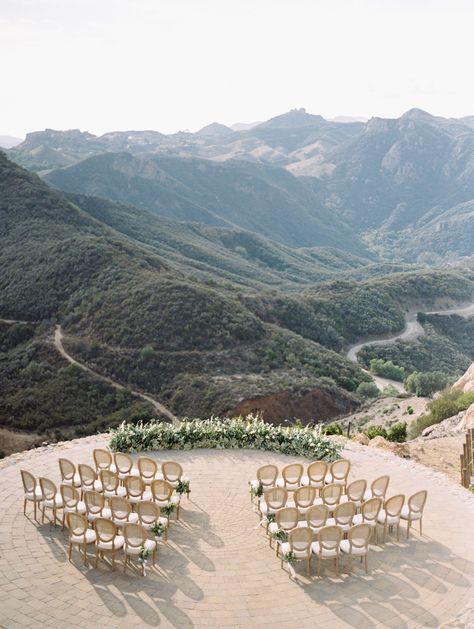 Cliff Wedding, Mountain Top Wedding, Dream Wedding Venues, Ceremony Seating, Destination Wedding Locations, Destination Wedding Venues, Outdoor Wedding Venues, Estate Wedding, Trendy Wedding