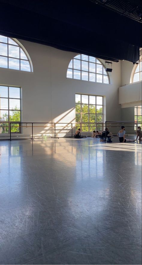 Dance School Aesthetic, Royal Ballet School Aesthetic, New York Ballet Aesthetic, Ballet Motivation, Paris Ballet School, Comeback Era, American Ballet Theatre Aesthetic, Royal Ballet School London, Boston Ballet