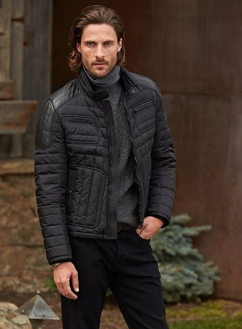 Trendy Men's Fall Coats for 2023: Stay Fashionable and Warm - mens-club.online Mens Fall Coats, Sport Coat Outfit, Adventurous Men, Mens Outwear, Mens Winter Coat, Celebrity Design, Fall Coat, Mens Winter Fashion, Mens Fall