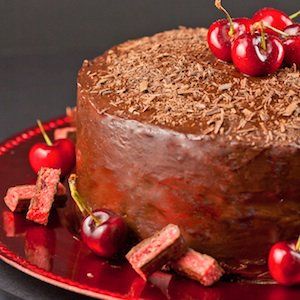 Cherry Ripe Cake via @deliciouseveryday Beattys Chocolate Cake, Chocolate Cherry Cake, Cherry Coconut, Cake Rack, Buttercream Filling, Cherry Cake, Monkey Bread, Chocolate Cherry, Cake Toppings