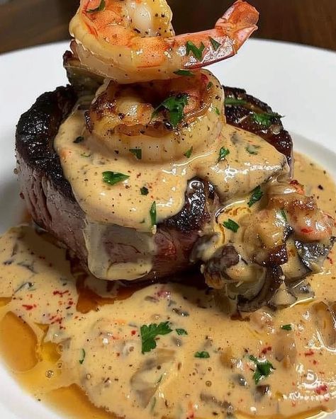 Filet Mignon with Shrimp and Lobster Cream Sauce Shrimp Cream Sauce, Lobster Cream Sauce, Fancy Meals, Lobster Sauce, Mignon Steak, Filet Mignon Recipes, Filet Mignon Steak, Roasted Fingerling Potatoes, Kraft Recipes