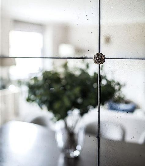 rosette detail - rough old glass on Instagram Mirror Backsplash Kitchen, Mirror Feature Wall, Mirror Panel Wall, Panelled Walls, Antique Mirror Tiles, Antique Mirror Glass, Antiqued Mirror, Mirror Panel, Mirror Backsplash