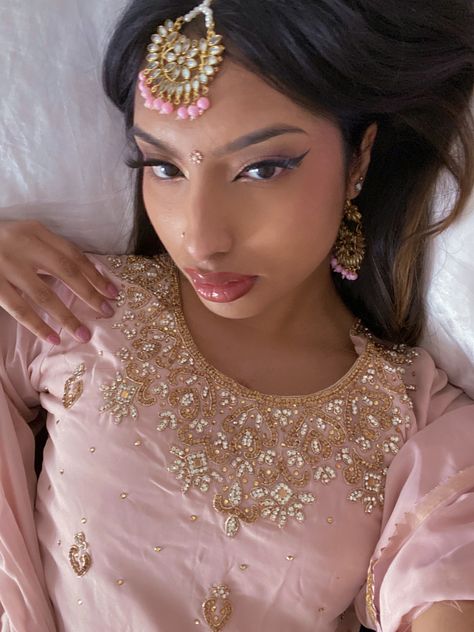 Sharara Makeup Look, Pink South Asian Dress, Desi Makeup Looks Pink, Indian Pink Makeup, Desi Pink Makeup, Pink Eid Outfit, Pink Desi Aesthetic, South Asian Makeup, South Asian Women