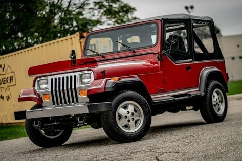 With a mere 2,734 genuine miles showing on its odometer, this 1987 Jeep Wrangler is a stunning classic worthy of a closer look. #Jeep, #Wrangler Back In 1987, 1987 Jeep Wrangler, Jeep Brand, Hummer Cars, Off Road Adventure, Door Trims, Transfer Case, Barn Finds, Fender Flares