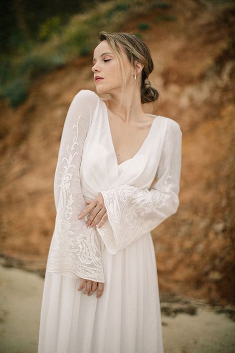 Wedding Dress With Bell Sleeves, Cotton Wedding Dress, Wedding Dress Embroidered, Bell Sleeve Wedding Dress, Cotton Wedding Dresses, Wedding Dress Romantic, Minimalist Wedding Dress, Second Wedding Dresses, Wedding Dress Boho