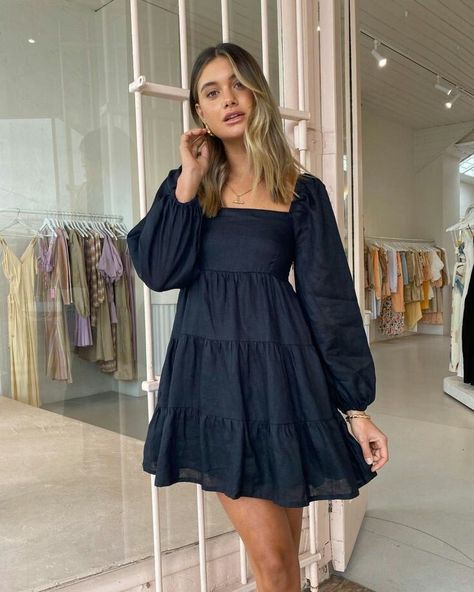 Fashion Styles for Teenage Girls ~ Clothing styles for Teenage Girls Coco Lola, Simple Frocks, Casual Frocks, Frock Fashion, Stylish Short Dresses, Bank Accounts, Trendy Dress Outfits, Stylish Dresses For Girls, Couture Sewing