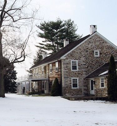 While striving to honor the provenance of the original stone farmhouse, Wyant Architecture created a spacious and contemporary new family home. Farmhouse Addition, Stone Homes, Old Stone Houses, Stone Farmhouse, Bob Vila, Farmhouse Remodel, Farm Houses, Old Farm Houses, Exterior Stone