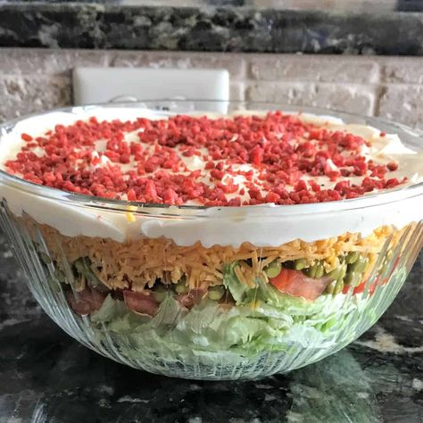 Green Pea Salad Layered Salad With Peas, English Pea Salad, Stovetop Appetizers, Green Pea Salad, Pea Salad Recipes, Flavored Water Recipes, Fruit Dips Recipes, Potluck Ideas, English Peas