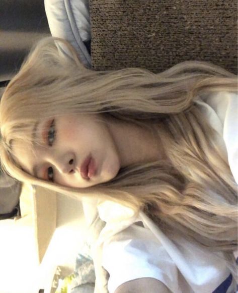 korean girl ulzzang girls aesthetic pretty blonde hair makeup y2k korea 2021 A Girl, Blonde Hair, We Heart It, A Woman, Books Wattpad, Wattpad, Blonde, Lost, Books