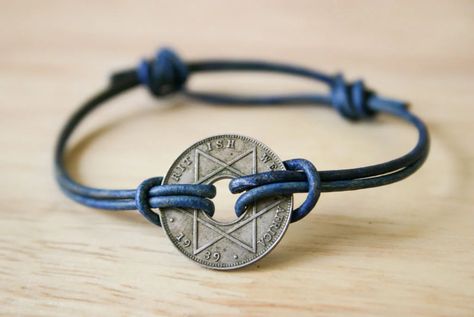 Simple Sliding Knot Bracelet: 8 Steps (with Pictures) Simple Sliding Knot, Sliding Knot Bracelet, Bracelets Simple, Washer Jewelry, Jewerly Bracelets, Leather Cord Bracelets, Coin Bracelet, Jewelry Knots, Bracelet Knots