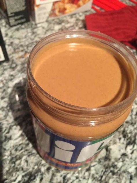 And this peanut butter. | 29 Magnificently Satisfying Pictures Of      This peanut butter is making me feel all warm inside so satisfying! Peanut Butter Meme, Satisfying Photos, Satisfying Pictures, Chocolate Roll, Tv Dinner, Cool Birthday Cakes, Food Quotes, I Want To Eat, Oddly Satisfying