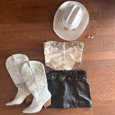 these concert-ready new arrivals hit all the right notes ✨ tap link in bio to shop all new! . . . . . . western boutiques, country boutiques, country concert outfits, denim corset dress, western boots, nashville outfits, trending style Corset Top Outfit Concert, Corset Cowgirl Outfit, Farm Party Outfit, Western Outfits Party Wear, Cowgirl Style Outfits Party, 21st Nashville, Country Party Outfit, Cow Girl Outfits, Dress Western Boots