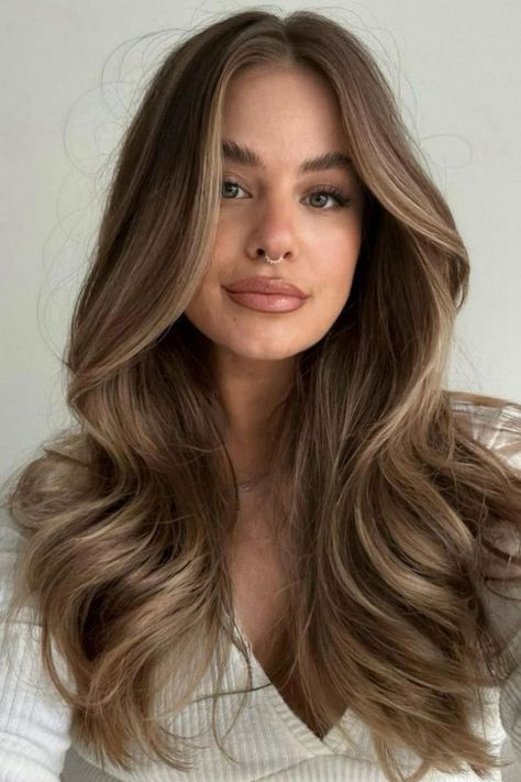 Natural Light Brown Balayage Light Brown Hair With Highlights, Cascading Plants, Light Brunette Hair, Rambut Brunette, Braided Hairstyles Ideas, Blonde Hair Transformations, Hair With Highlights, Brown Hair Looks, Brown Hair Inspo