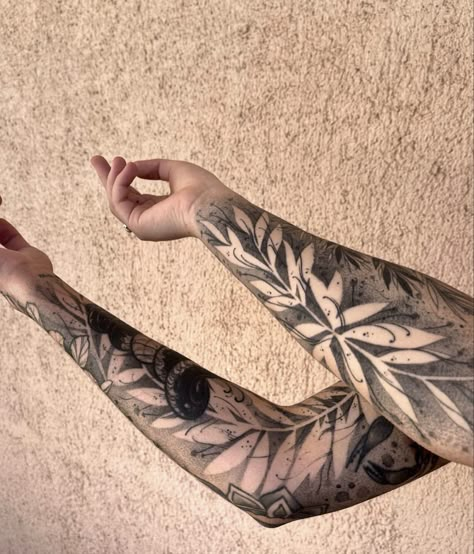 Negative Tattoo, Cloud Tattoo Sleeve, Forearm Cover Up Tattoos, Feminine Tattoo Sleeves, Manga Tattoo, Sharpie Tattoos, Tattoos For Women Half Sleeve, Muster Tattoos, Floral Tattoo Sleeve