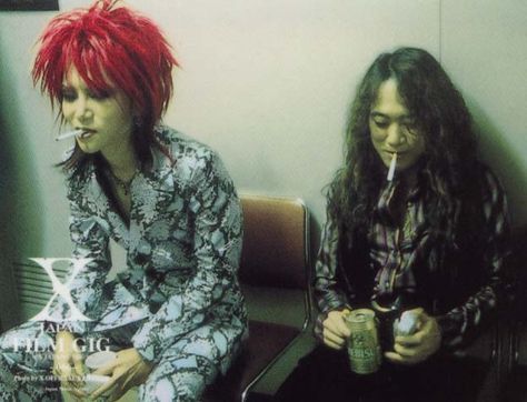 X JAPAN Photo Gallery 1 | Oh My Yoshiki!! Hide X Japan, Punk 90s, Oshare Kei, Hideto Matsumoto, Pink Monster, X Japan, Kei Visual, Japan Life, Japanese Rock