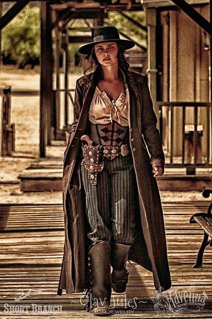 Wild West Outfits, Wild West Costumes, Wild West Party, Half Chaps, Cowboy Costume, Wilde Westen, Cowboy Girl, Cowgirl Costume, Cowboy Outfits