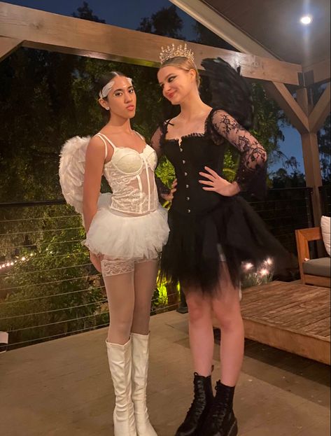 halloween, hot, black and white swans, bestie costumes, best friend costumes. Iconic Celebrity Duos, White Swan Outfit, Black And White Swan Costume, Black Angel Halloween Costume, Black Swan Costume Halloween, White Swan Costume, Black Angel Costume, Black And White Swan, Best Friend Costumes