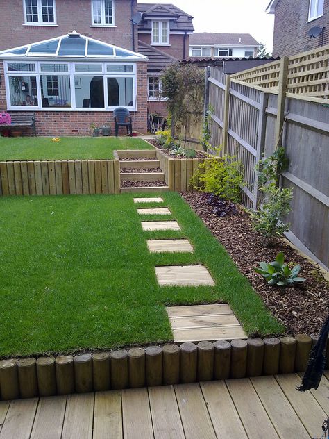 Terraced Lawns Retaining Walls, Garden On Levels, Garden Slope Design, Slanted Garden Ideas, Small Tiered Garden Ideas, Levelled Garden, Two Level Garden Ideas, Split Level Garden Ideas, 2 Level Garden Ideas