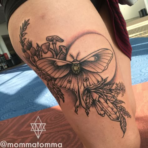 Luna moth black and grey stipple tattoo with Crystals by Momma Tomma Lunar Moth With Flowers Tattoo, Moth And Poppy Tattoo, Moth Thigh Tattoo Women, Tattoos With Crystals, Luna Moth Shoulder Tattoo, Luna Moth Flower Tattoo, Moth And Crystal Tattoo, Crystal Moth Tattoo, Moth And Plant Tattoo