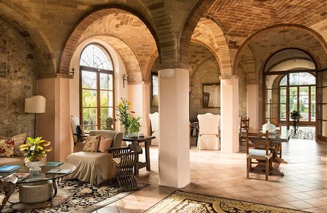 Italian Villa Interior, Tuscany Home, Tuscany House, Winter Living Room, Tuscany Villa, Italian House, Tuscan Design, Italian Villa, Shared Bedrooms