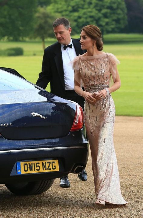 Moda Kate Middleton, Kate Middleton Stil, Vévodkyně Kate, Style Kate Middleton, Kate Middleton Style Outfits, Duchesse Kate, Düşes Kate, Herzogin Von Cambridge, Jenny Packham Dresses