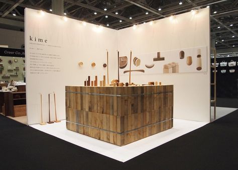 Simple Exhibition design Trade Show Booth Design, Booth Design Exhibition, Exhibition Display Design, Expo Stand, Stand Feria, Event Booth, Kiosk Design, Stall Designs, Exhibition Stand Design