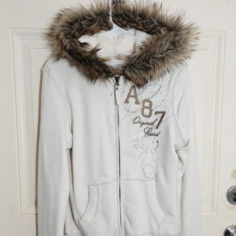 Aeropostale Zip Up Hoodie, Lined, Heavy w/ Faux Fur & Sequins - Size Jr. Large Sweatshirts Zip Up, Aeropostale Zip Up Hoodies, Fur Lined Hoodie Y2k, Hoodie With Fur Hood, Zip Ups Hoodie, White Zip Up, Sweater Zip Up, Jacket With Fluffy Hood, 2000s Hoodie