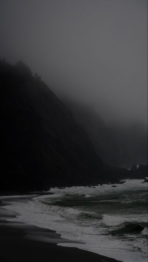 Plain Color Aesthetic Wallpaper, Melancholic Background, Dark Sea Aesthetic Wallpaper, Blackcore Wallpaper, Foggy Mountain Aesthetic, Dark Calm Aesthetic, Wallpaper Waves Ocean, Dark Aestethic Wallpaper, Dark Aesthic Wallpaper