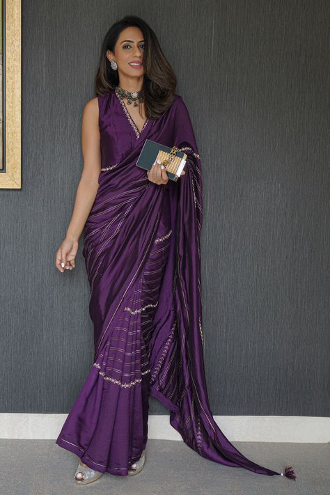 Shop for these amazing collections of Purple Silk Embroidery Floral Plunge Varna Ada Line Saree With Blouse For Women by Deep Thee online at Aza Fashions. Sleeveless Blouse And Saree, Diwali Outfits Saree, Saree For Best Friends Wedding, Latest Silk Saree Trends 2024, Violet Saree Blouse, 2024 Saree Trends, Violet Blouse Designs, Violet Blouse Designs For Saree, Saree For Friends Wedding