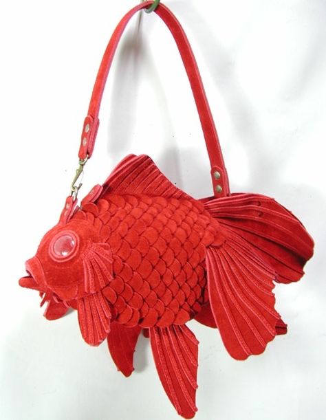 Fish bag Estilo Hippie, Unique Purses, Novelty Bags, Red Fish, Unique Bags, Fish Design, Crochet Bags, 가을 패션, Cute Bags