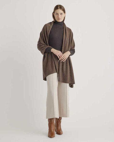 Shawl Outfit, Silk Tee, Long Flight, Cashmere Outfits, Cashmere Sweater Women, Cashmere Wrap, Cashmere Shawl, Womens Cashmere, Oversized Scarf